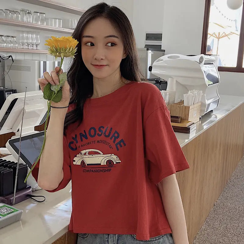 Loose Fit Short Sleeve T-Shirt for Women - Vintage Style